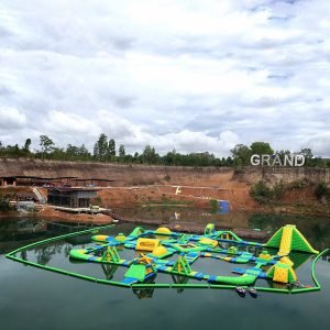 inflatable splash water park